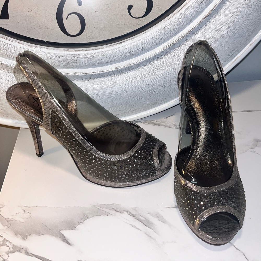 Adrianna Papell 8.5 sparkly peeptoe sling back heel